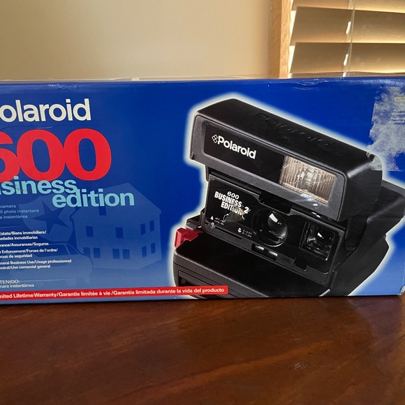 NIB RARE UNOPENED VINTAGE Polaroid 600 Business Edition Instant Camera and Bag